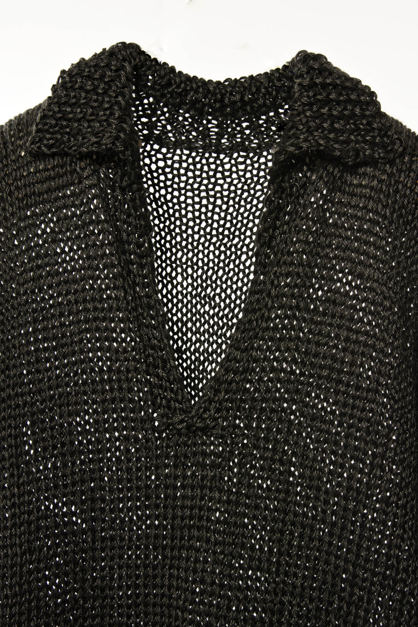 Escucha Polo Sweater