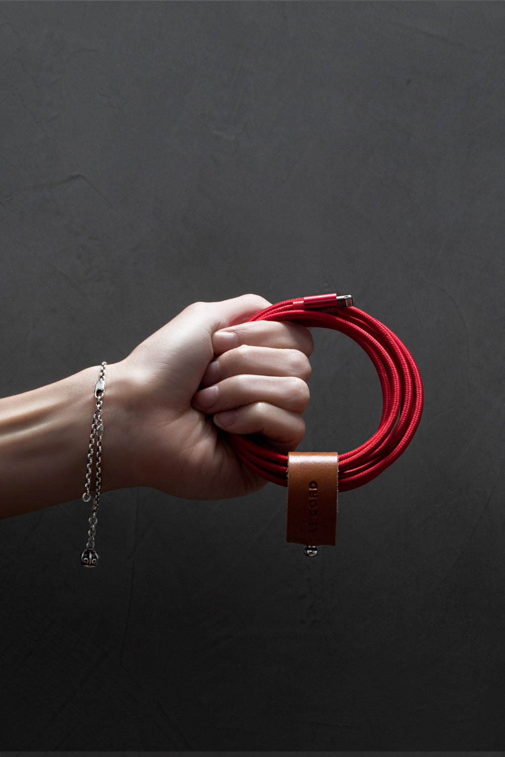 Cable organizer in leather