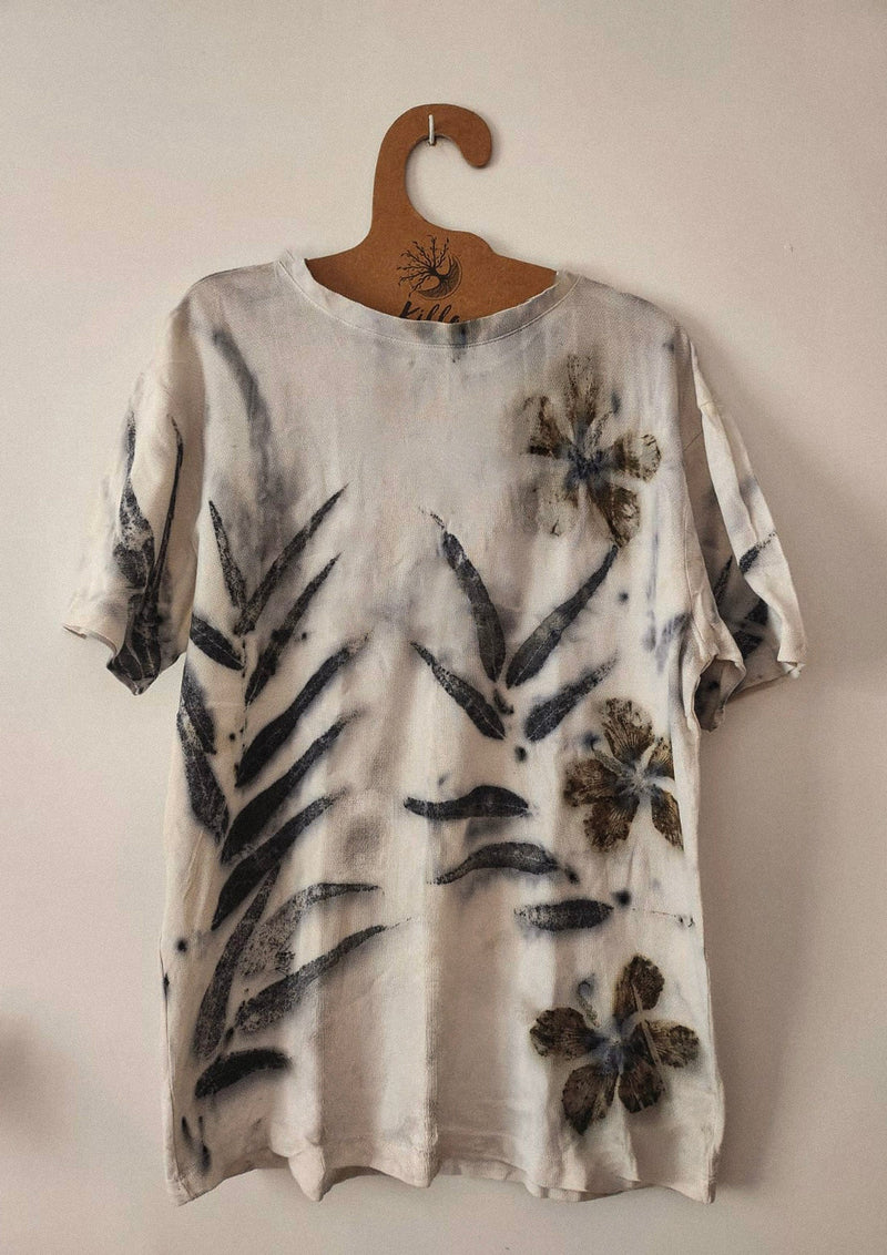 Basic Eco-Print Cotton T-Shirt with Natural Leaf Print – Sustainable Fashion