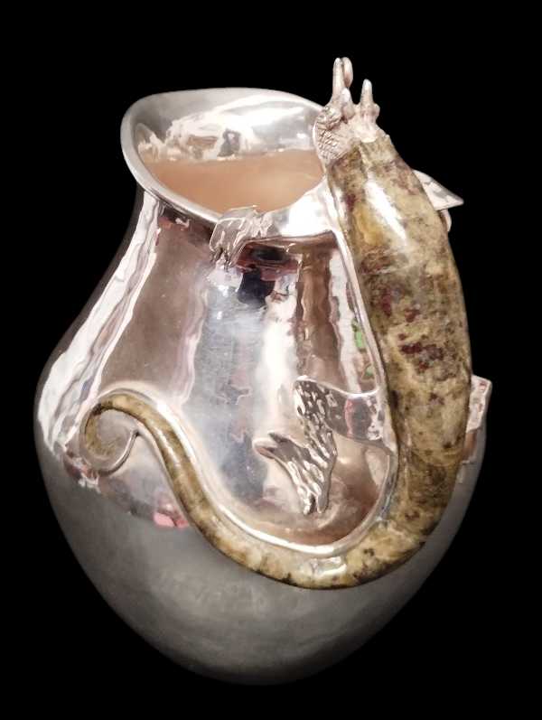 Ball Creamer with Chameleon Design and Spoon