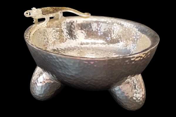 Chameleon Molcajete Centerpiece