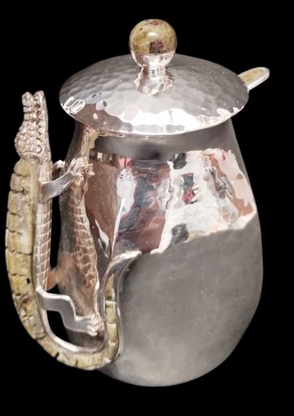 Square Sugar Bowl with Crocodile Design and Spoon