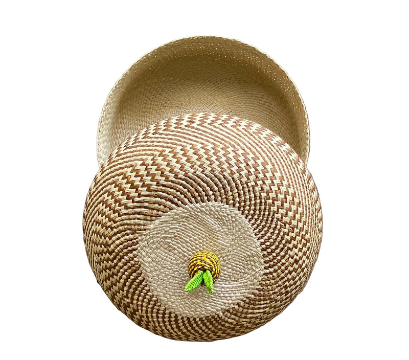 Ana Pineapple Iraca Bread and Cake Basket with Lid