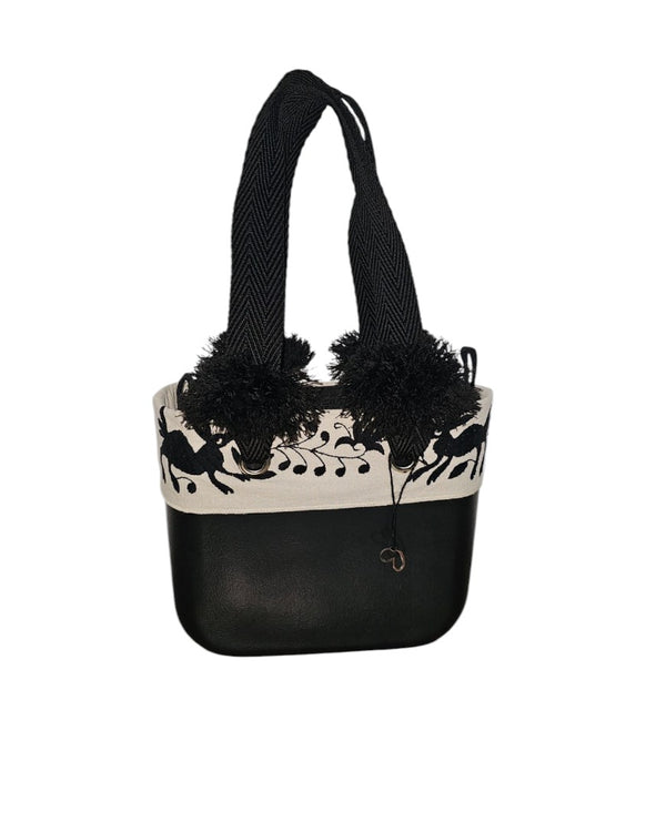 Special Edition embroidered bag Tenango, Hidalgo (black rabbits)