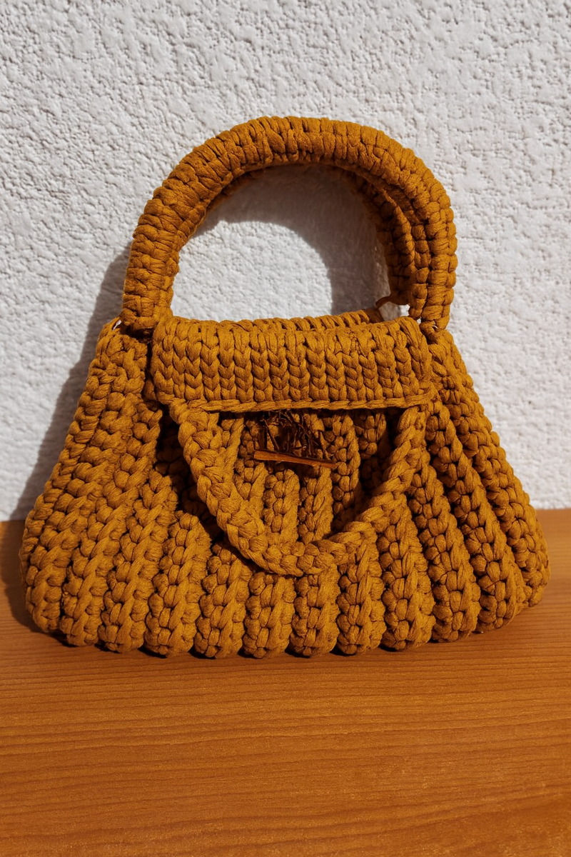 Mustard bag with Wooden Handle