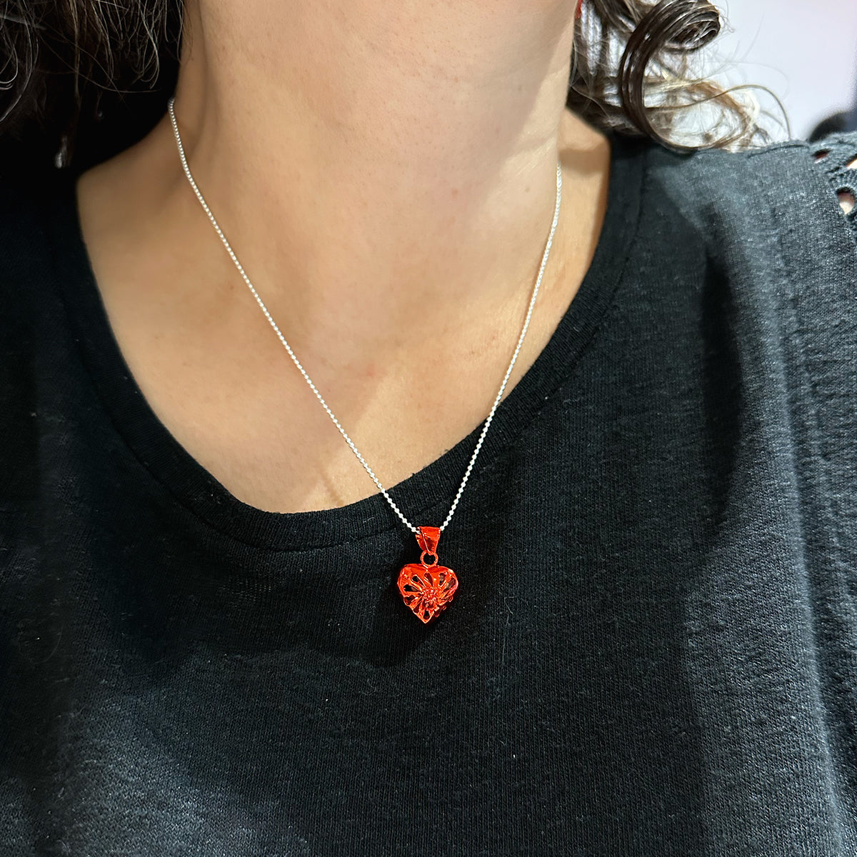 Matices Chico Pendant – Red