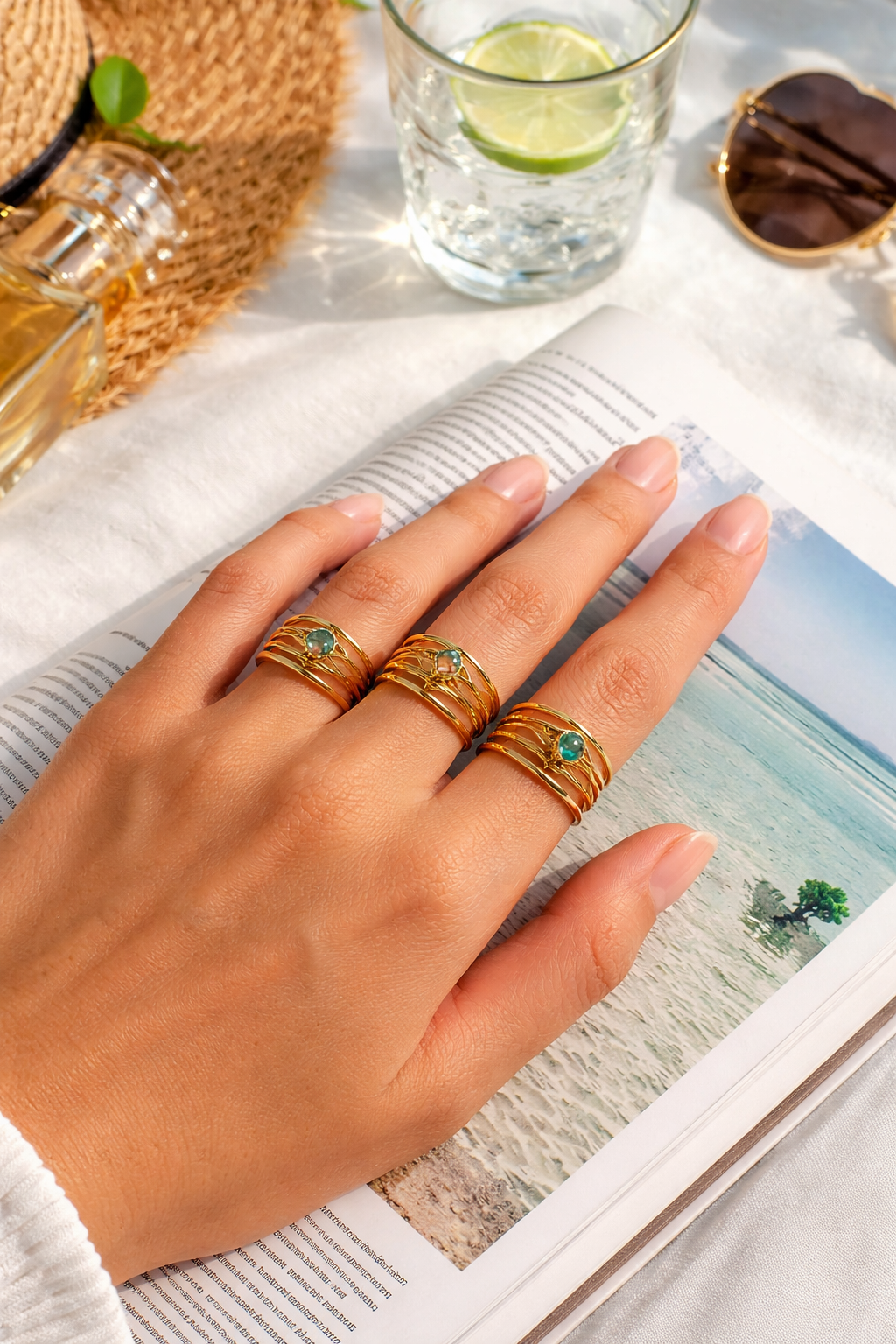 Electro Emerald Threads Ring