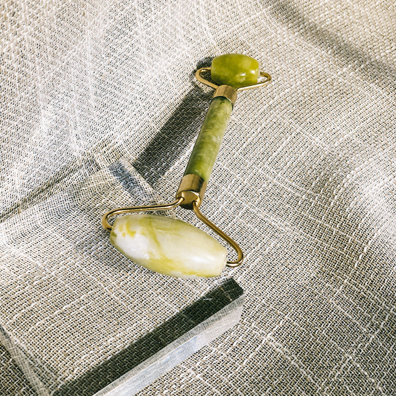Jade Roller-Enhancement Tool for Brighter, Firmer Skin & Detoxification – Olive +M