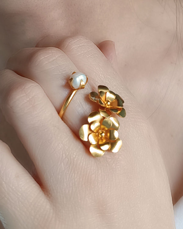 Liatris Pearl Double Flower Ring