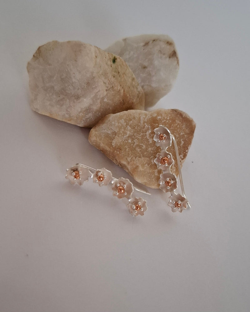 Flor x 4 Primer Latido Earrings – Earjacket