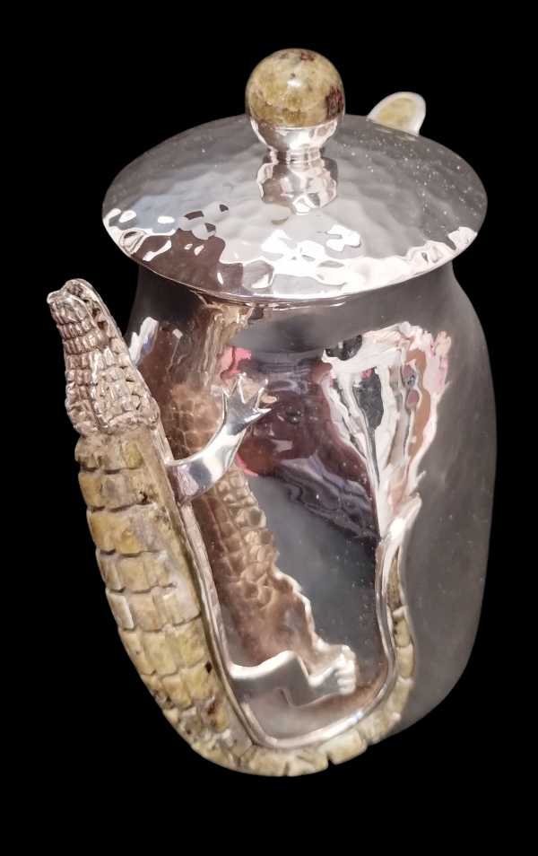 Square Sugar Bowl with Crocodile Design and Spoon