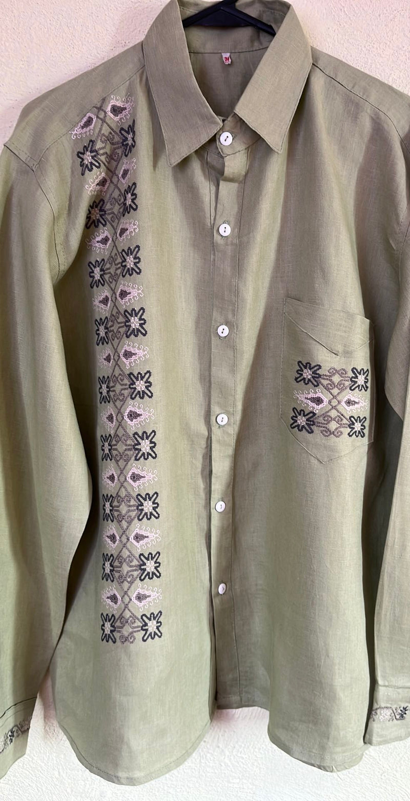 Star and Corn Motif Men’s Shirt
