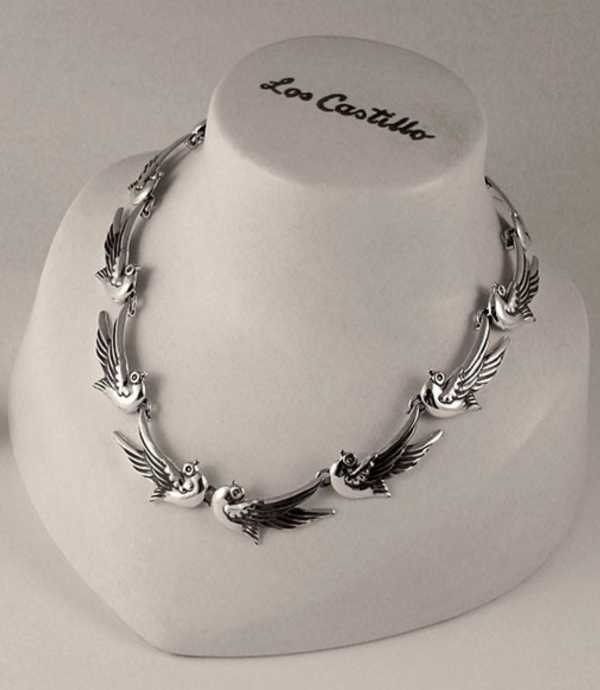 Flying Birds Jewelry Set