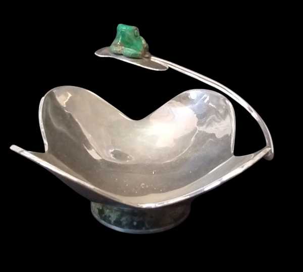 Frog Themed Clover Centerpiece