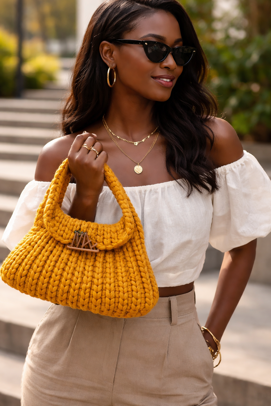 Mustard bag with Wooden Handle