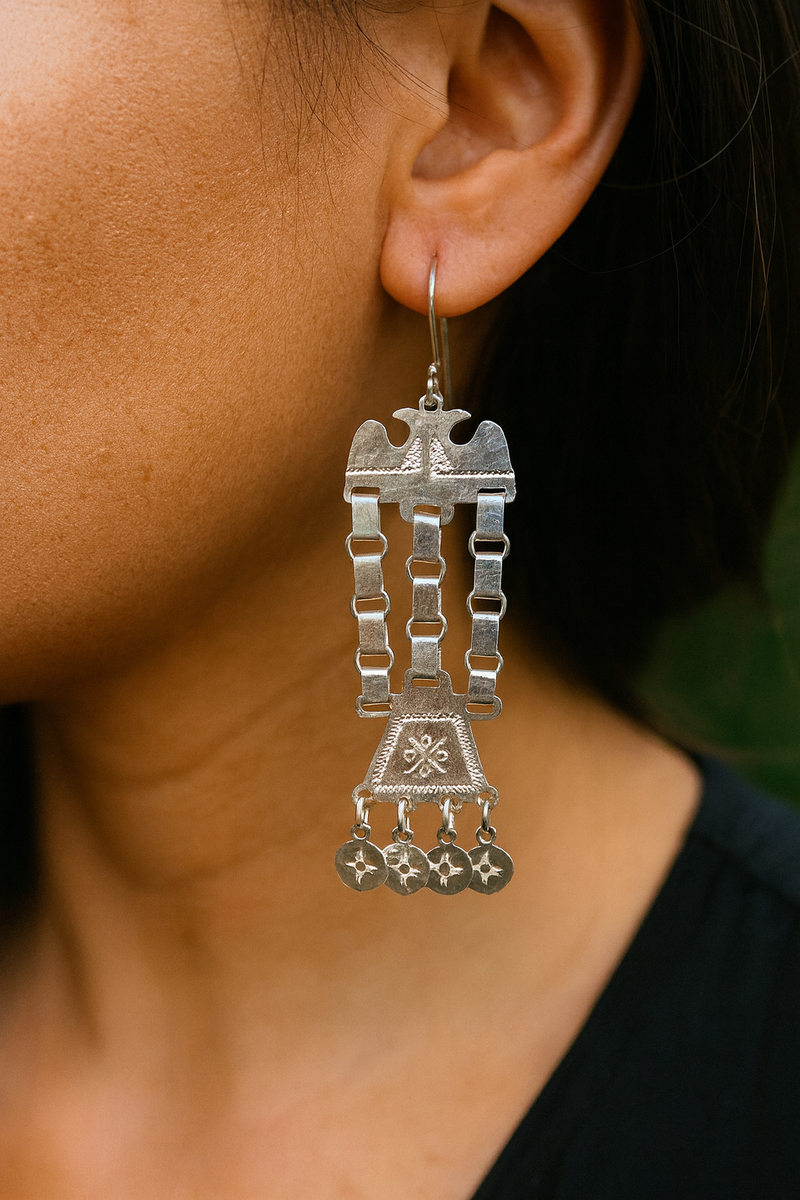 Trapelacucha hoops in silver