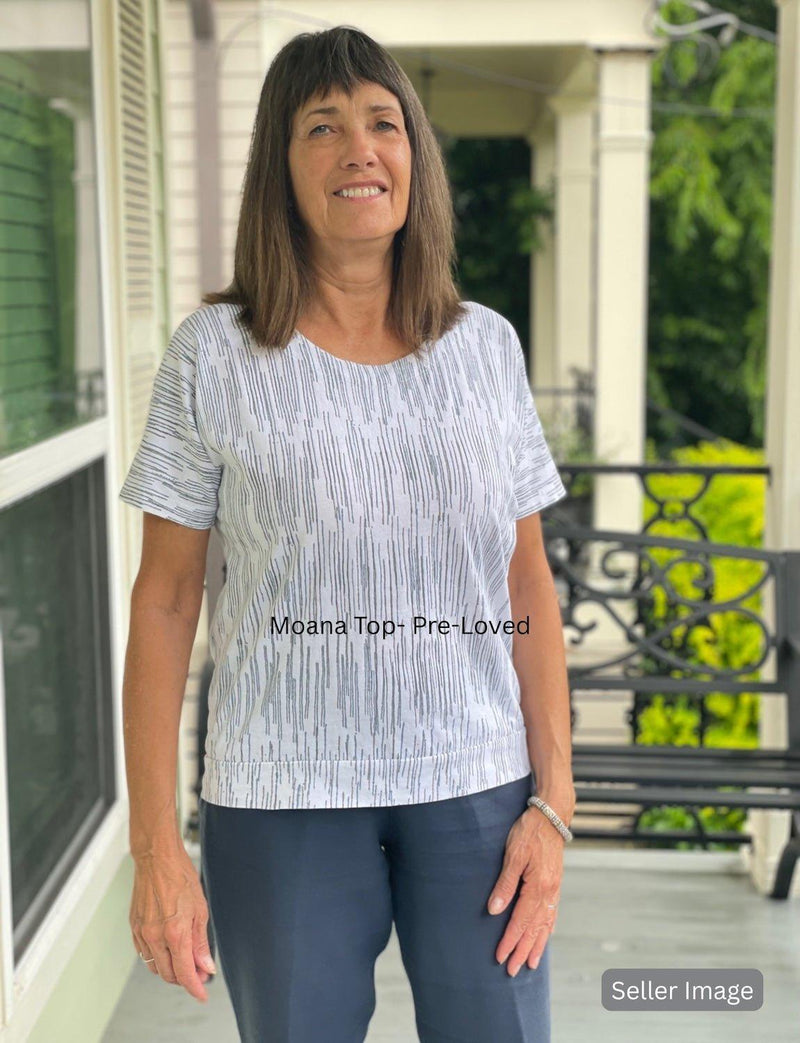 Moana Organic Top : Pre - Loved - Passion Lilie