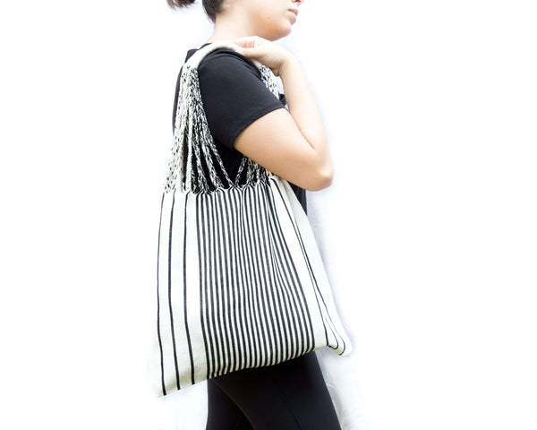 White & Black Bag Hand-Woven in Loom