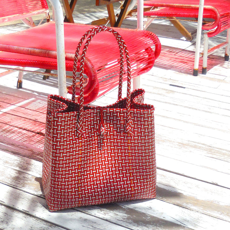 Toko Bazaar Woven Tote Bag - in Red & White