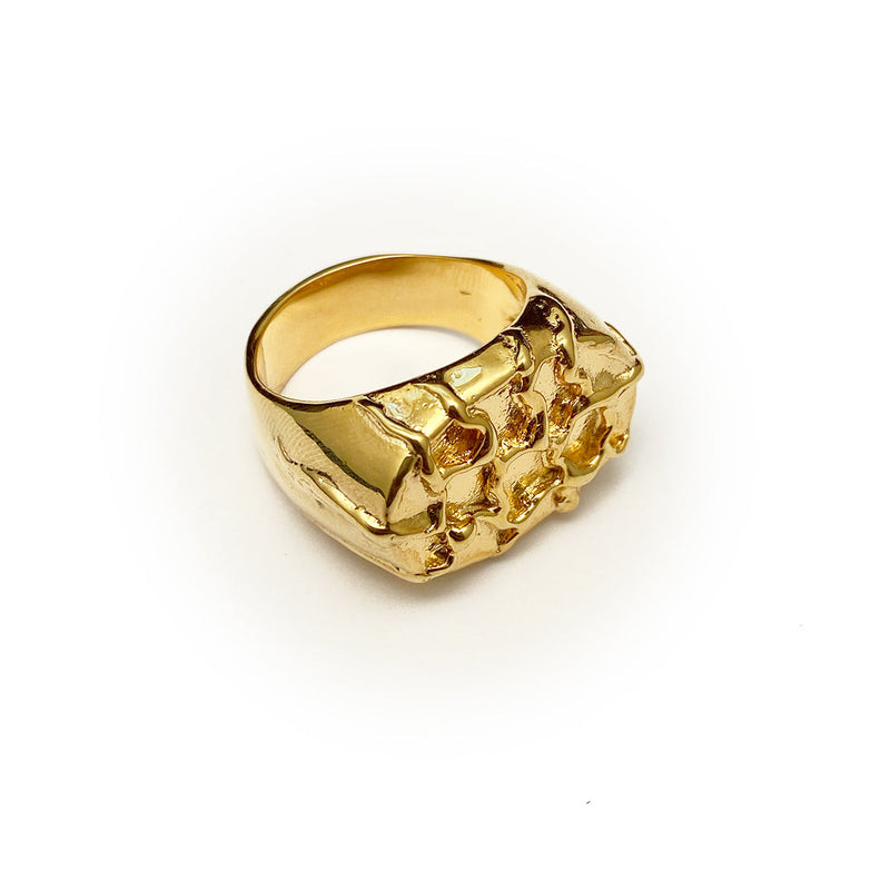 Gold Oval Well Ring
