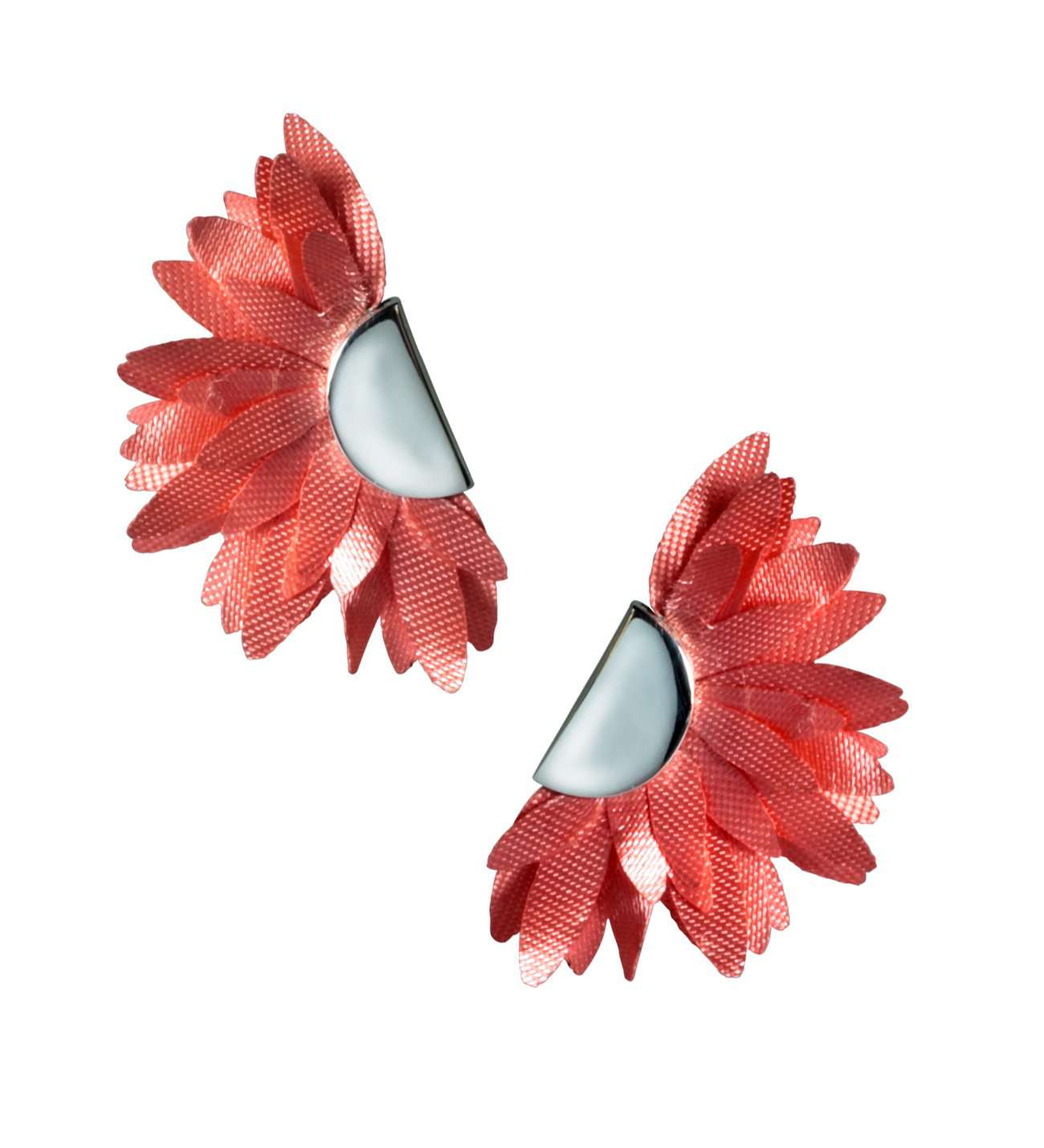 Studio Boutique.- Salmon Dhalia Earrings in Sterling Silver