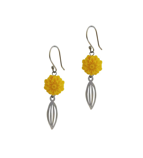 Studio Boutique.- Small Dhalia Earrings in Sterling Silver