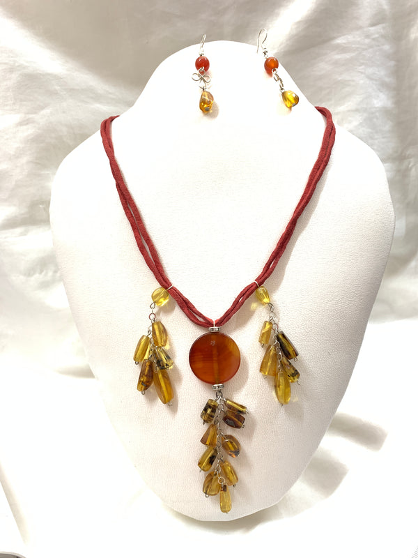 Amber Necklace with Round Agate Pendant