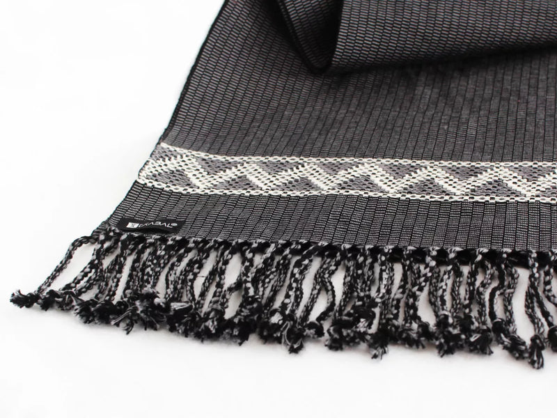 Jachum Table Runner