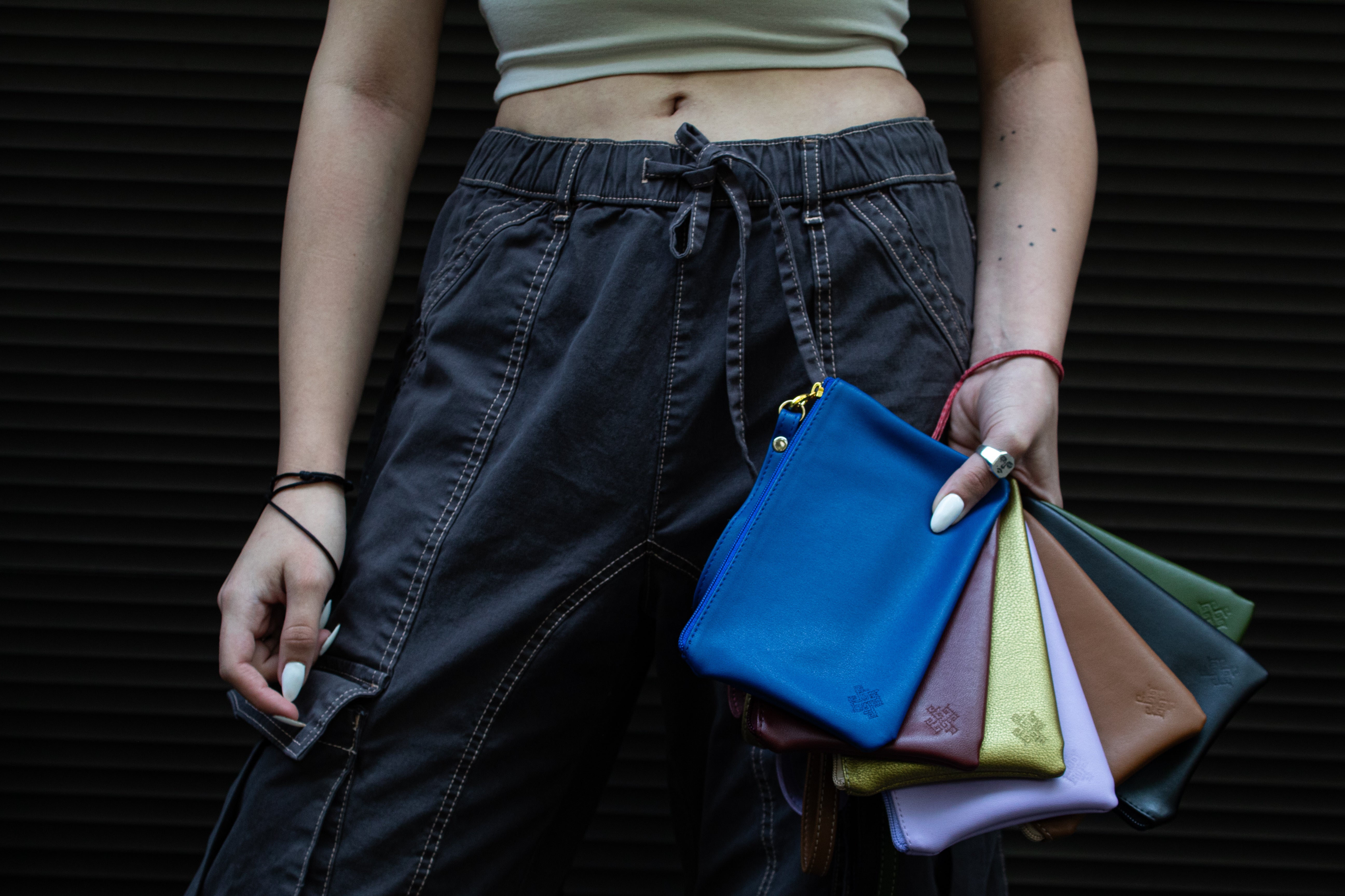 Zip Clutch