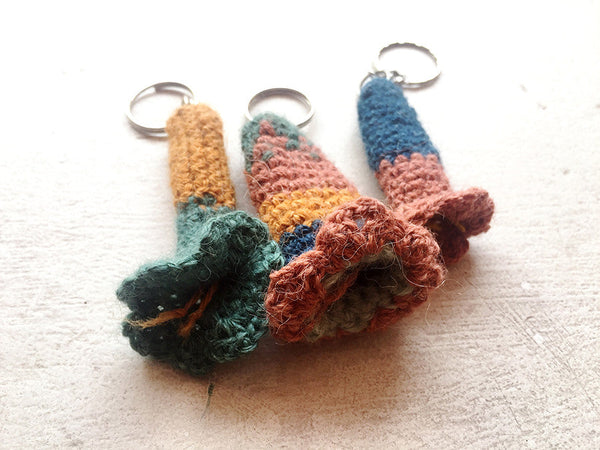 Kantu Knit Flower Keychain (sample)