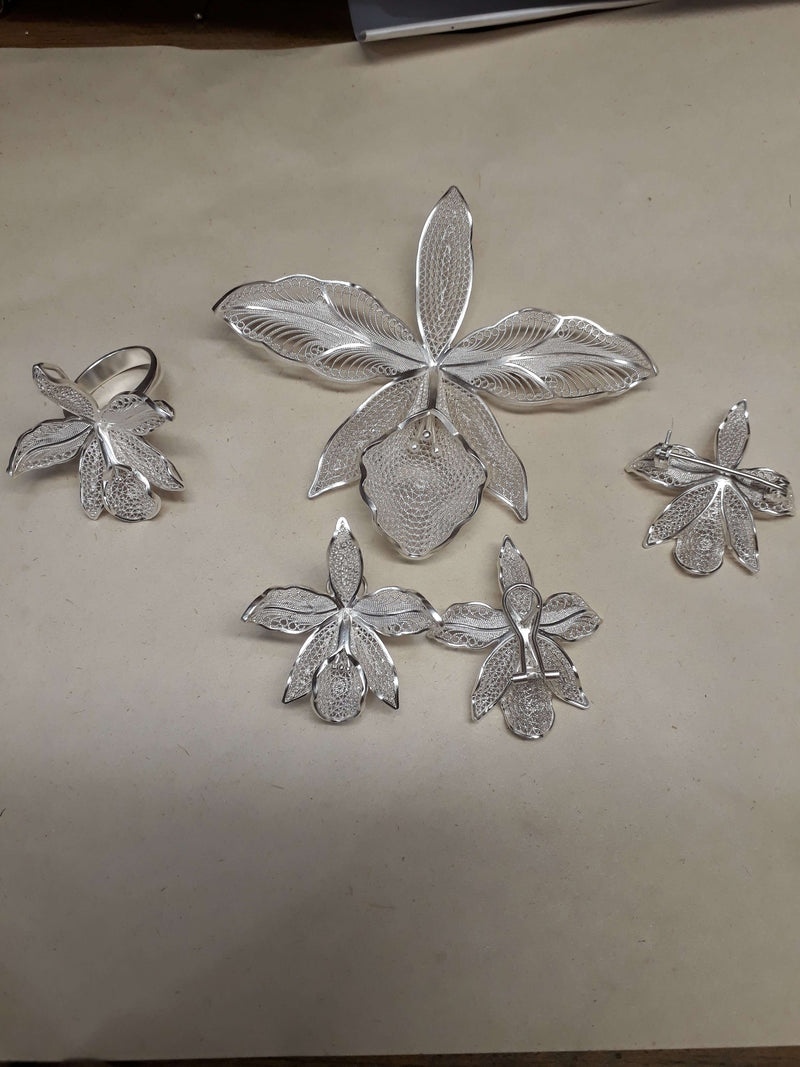 Colombian Orchids Set of Filigree Brooch, Earrings & Ring in Silver