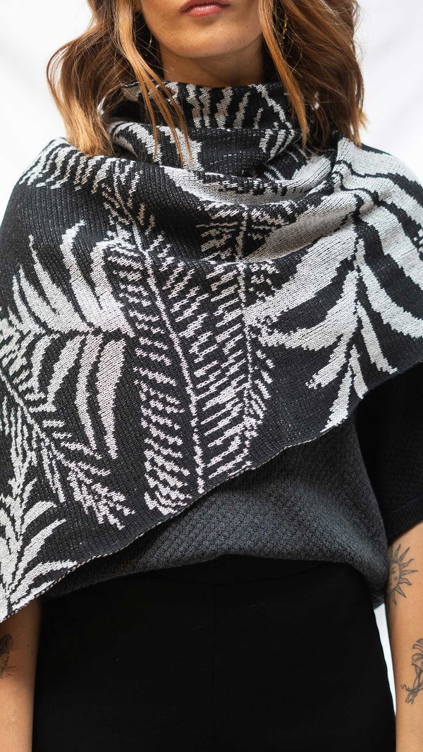 Palm Poncho - Black and Light Gray