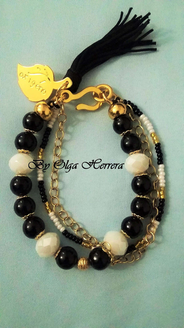 Handmade Black and White Gala Bracelet