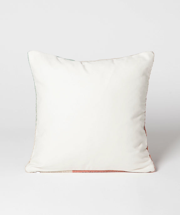 Pacha frazada Wool Pillow