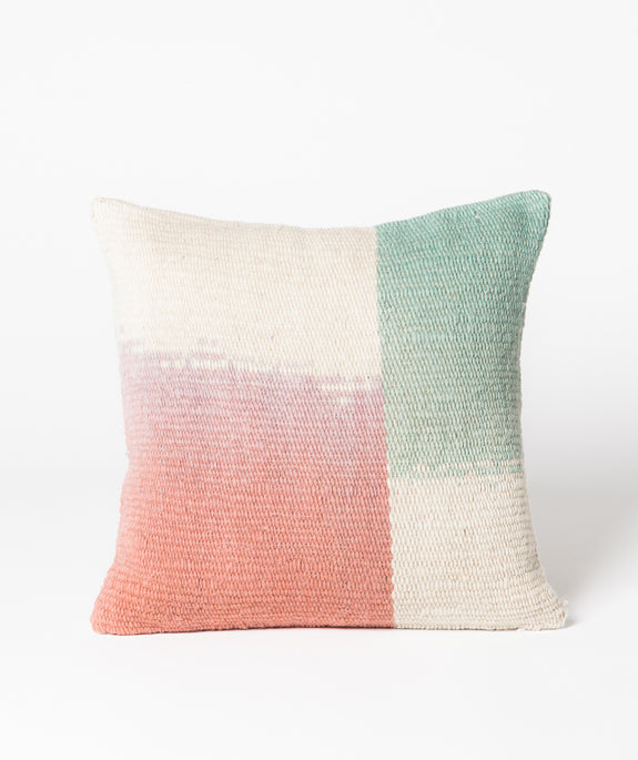 Pacha frazada Wool Pillow