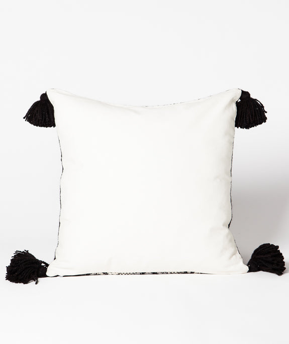 Pallay Cozy Alpaca Pillow